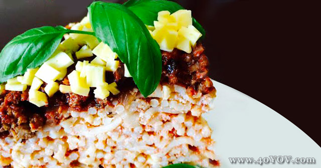 Spaghetti Pie - Click here to visit 40-Year-Old Vegan's blog Spaghetti Pie
